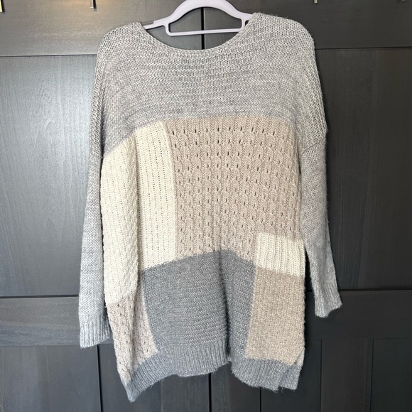 Loft Dolman Patchwork oversized Sweater Tunic in Gray and Beige (Size X-Small) - Picture 2 of 7